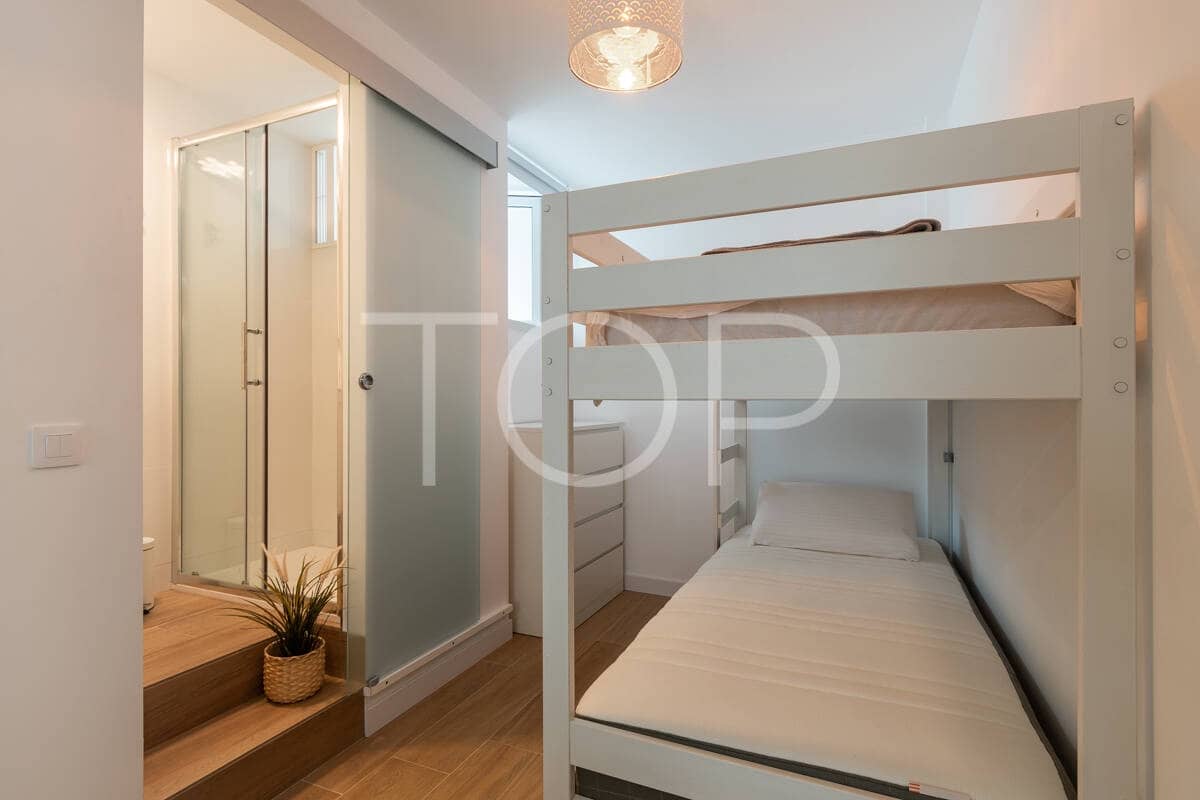 Casa de 3 habitaciones en Adeje en venta con garaje - 1.090.000 € (Ref: 10066956)