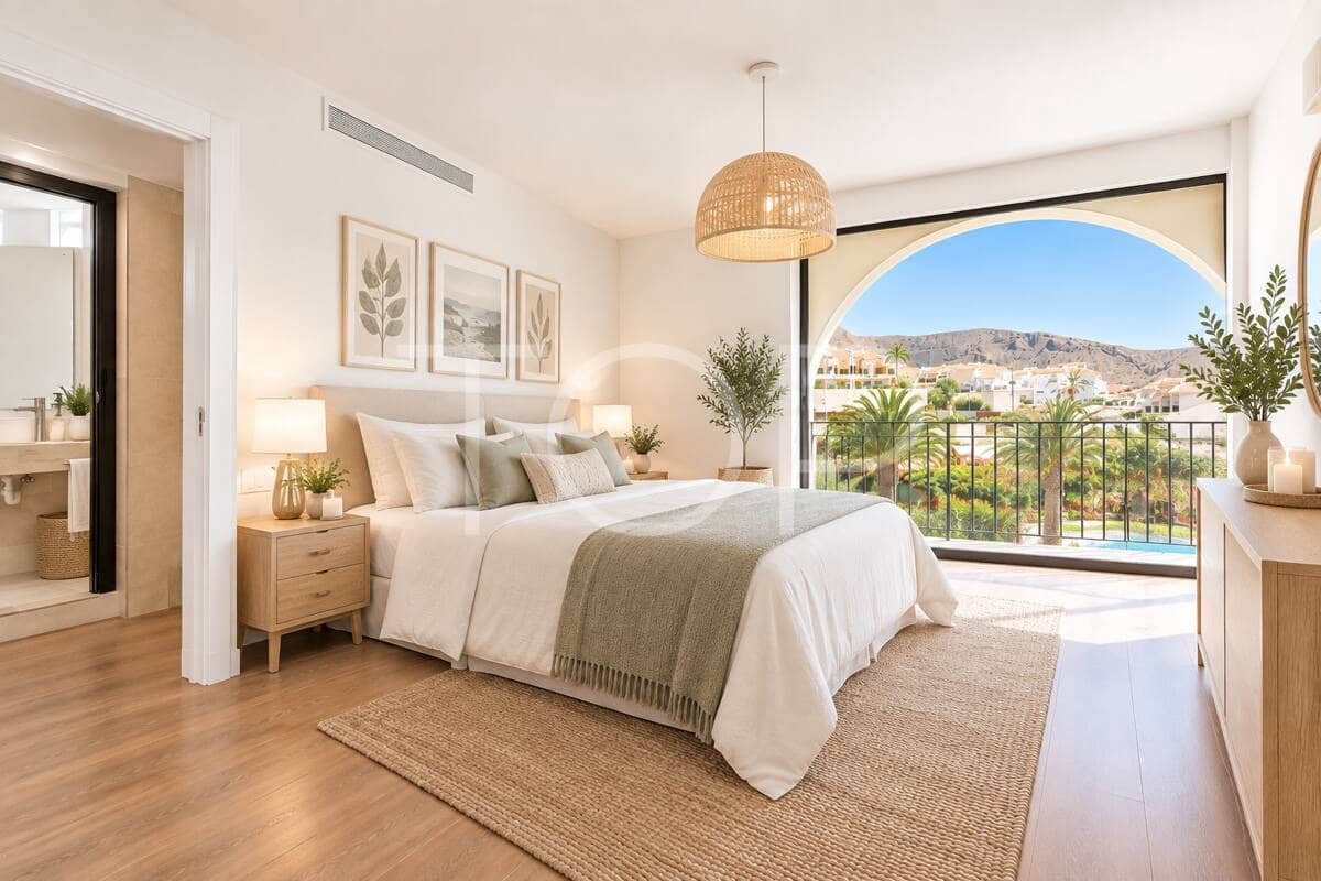 1 sypialnia Penthouse na sprzedaż w Los Cristianos z basenem garażem - 569 580 € (Ref: 10066958)