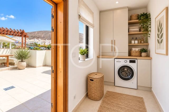1 soveværelse Penthouse til salg i Los Cristianos, Arona med swimmingpool garage - € 569.580 (Ref: 10066958)