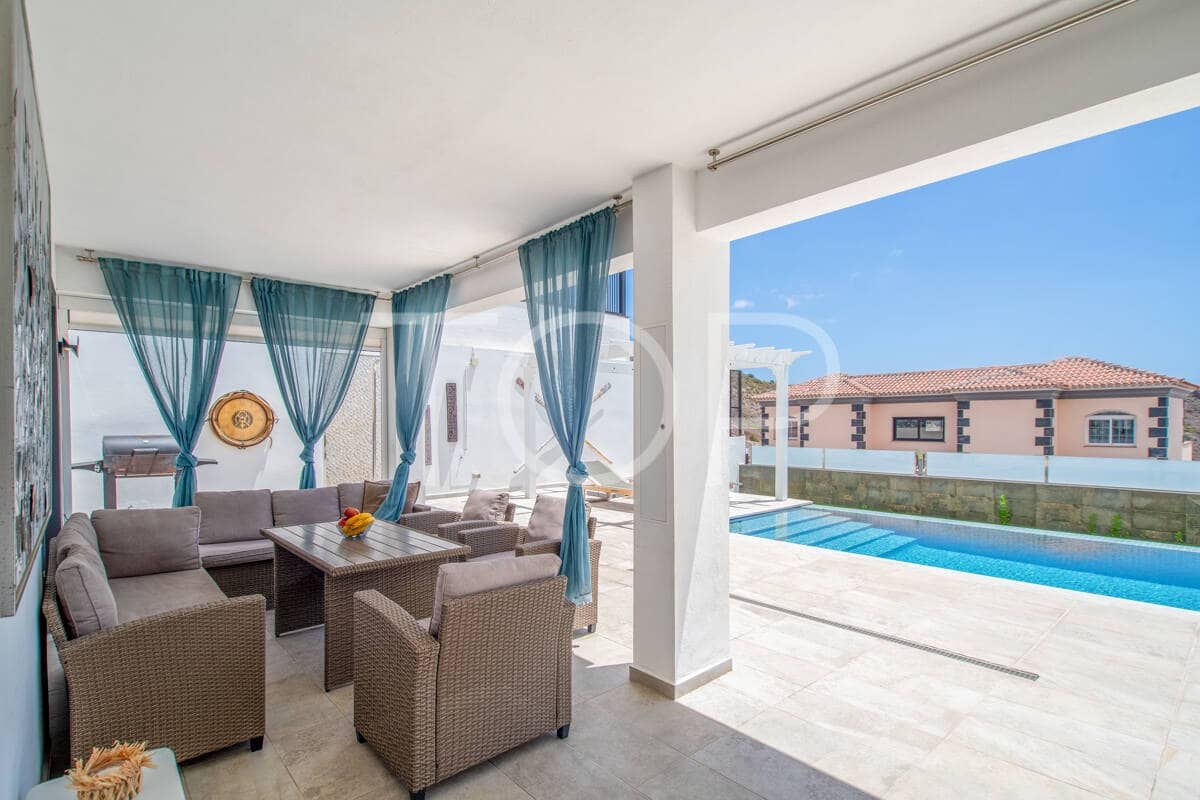 4 Zimmer Villa zu verkaufen in Costa Adeje mit Pool Garage - 1.590.000 € (Ref: 10074752)