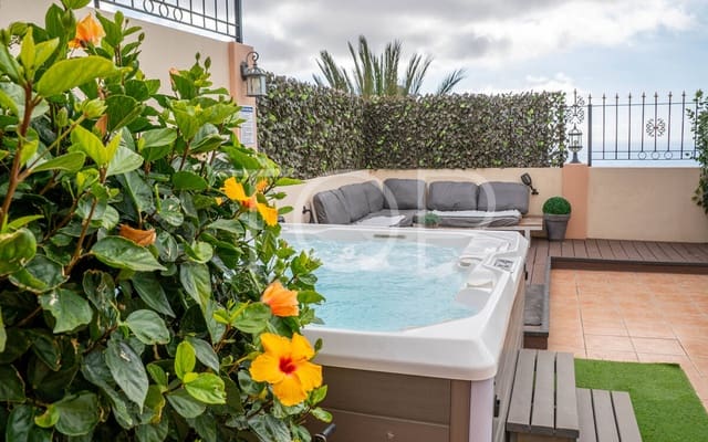 Chalet de 5 habitaciones en Torviscas Centro y Alto, Adeje en venta con piscina garaje - 1.500.000 € (Ref: 10145625)