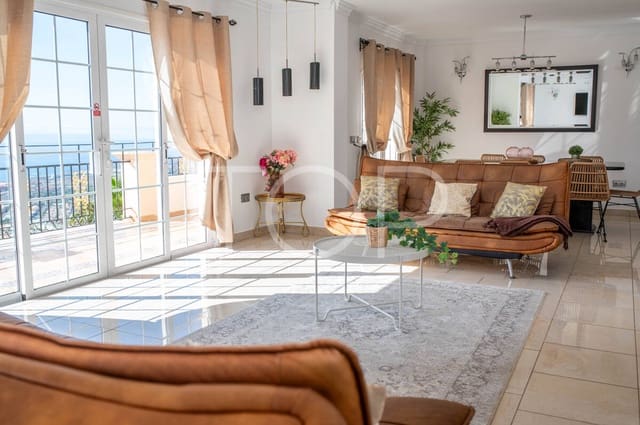 Chalet de 5 habitaciones en Torviscas Centro y Alto, Adeje en venta con piscina garaje - 1.500.000 € (Ref: 10145625)