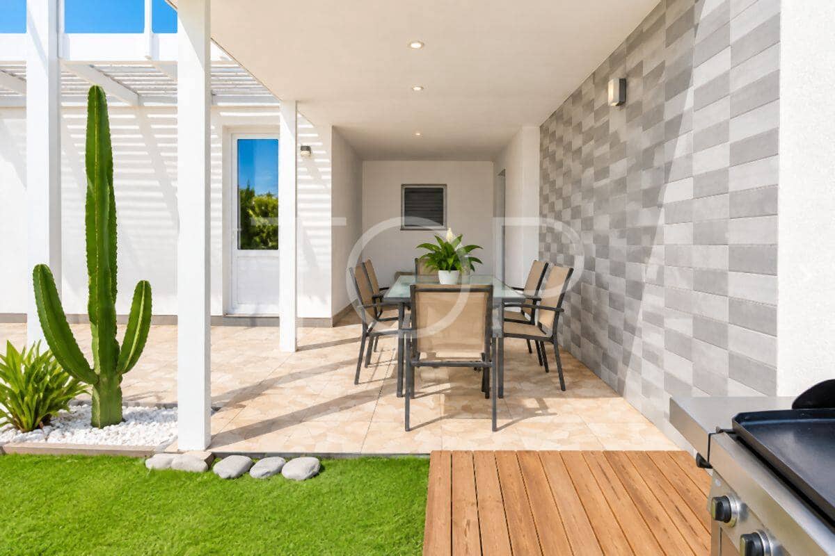 6 soveværelse Byhus til salg i Buzanada med garage - € 639.000 (Ref: 10163979)