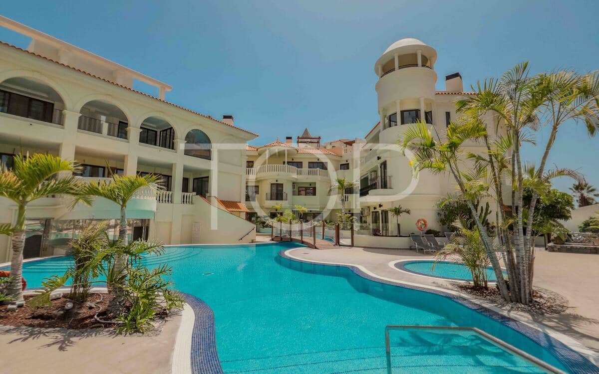 1 soveværelse Lejlighed til salg i Los Cristianos med swimmingpool garage - € 340.186 (Ref: 10167991)