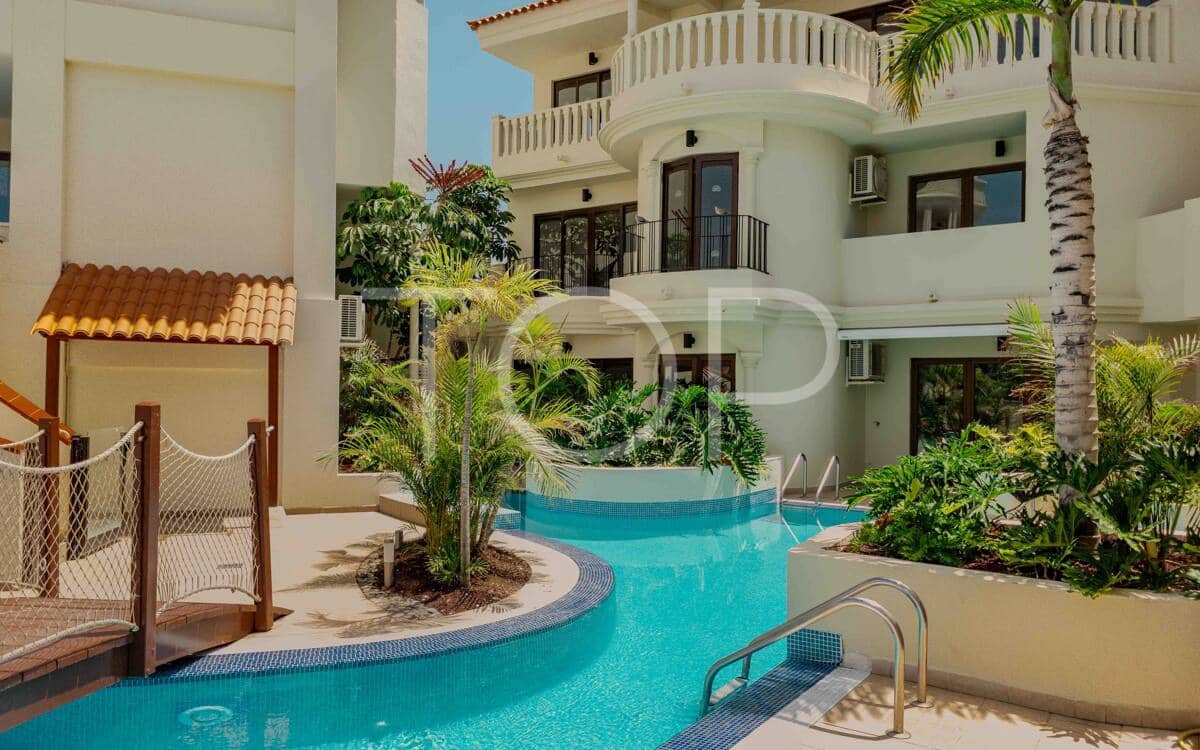 1 soveværelse Lejlighed til salg i Los Cristianos med swimmingpool garage - € 340.186 (Ref: 10167991)