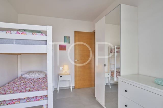 2 bedroom Flat for sale in La Tejita, Granadilla de Abona with pool garage - € 400,000 (Ref: 10170279)