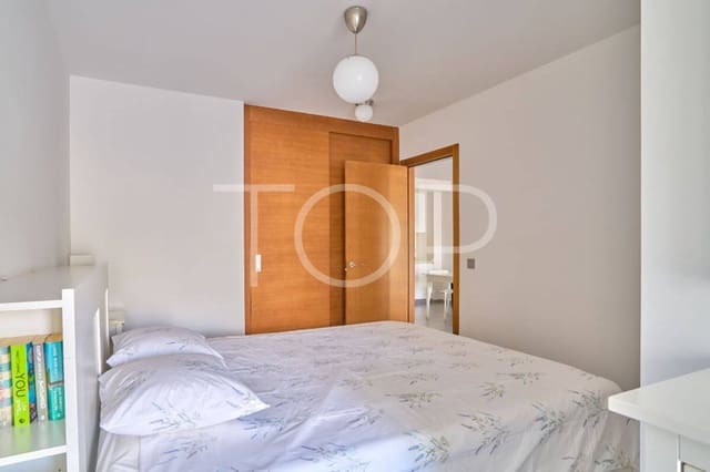 2 bedroom Flat for sale in La Tejita, Granadilla de Abona with pool garage - € 400,000 (Ref: 10170279)