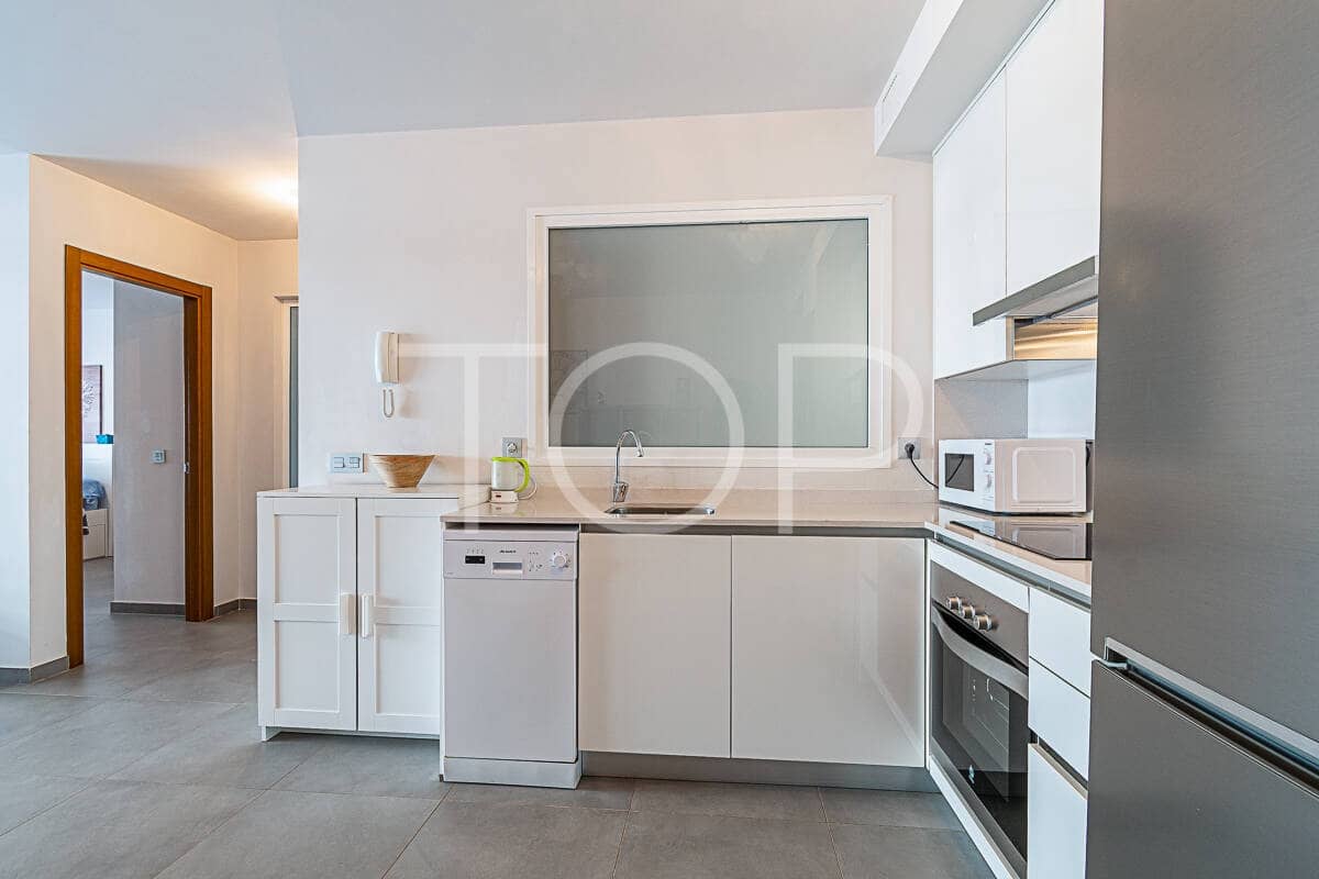 2 bedroom Flat for sale in La Tejita with pool garage - € 390,000 (Ref: 10170280)