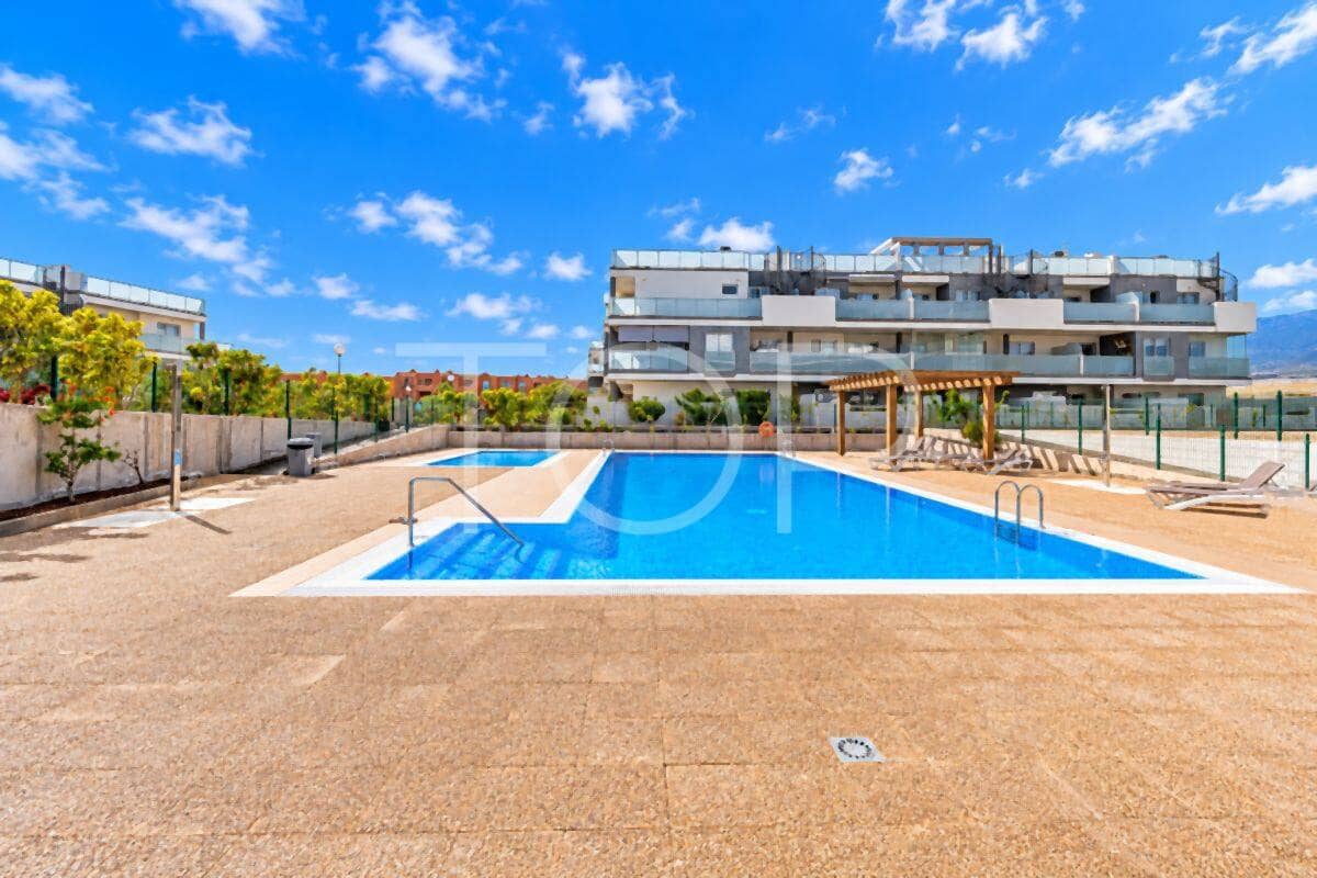 2 bedroom Flat for sale in La Tejita with pool garage - € 390,000 (Ref: 10170280)