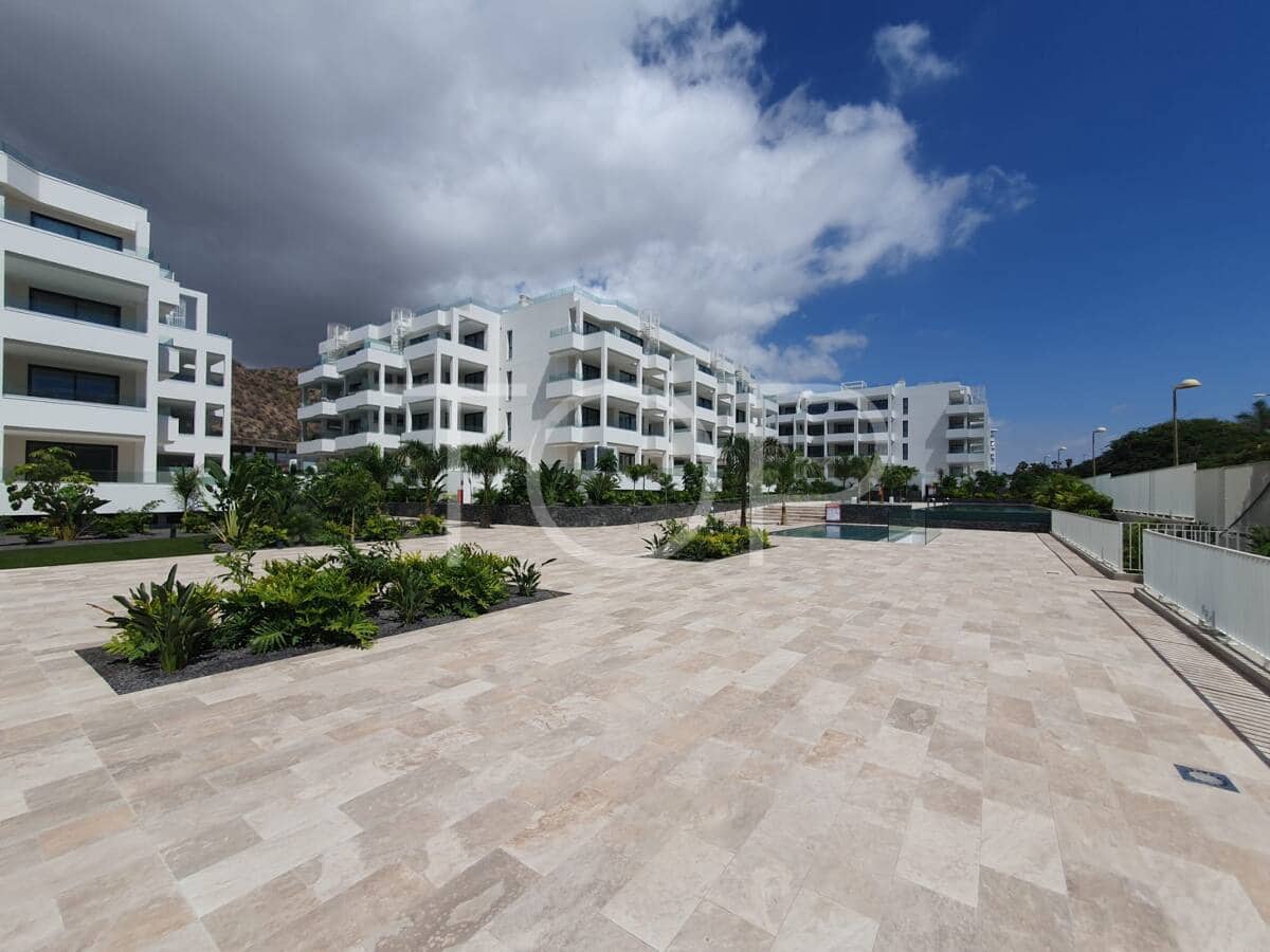 Ático de 2 habitaciones en Palm-Mar en venta con piscina garaje - 616.350 € (Ref: 10173040)