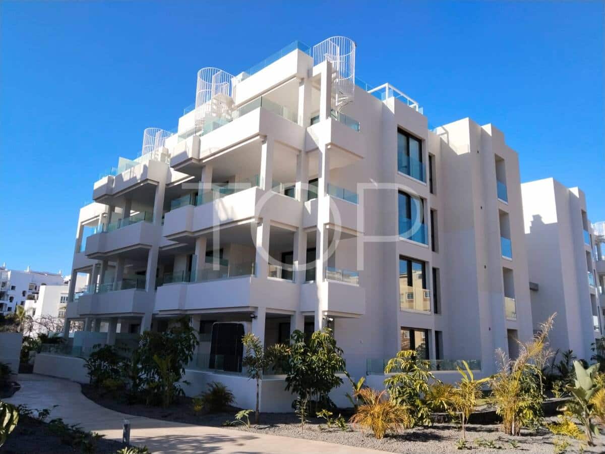 Ático de 2 habitaciones en Palm-Mar en venta con piscina garaje - 616.350 € (Ref: 10173040)