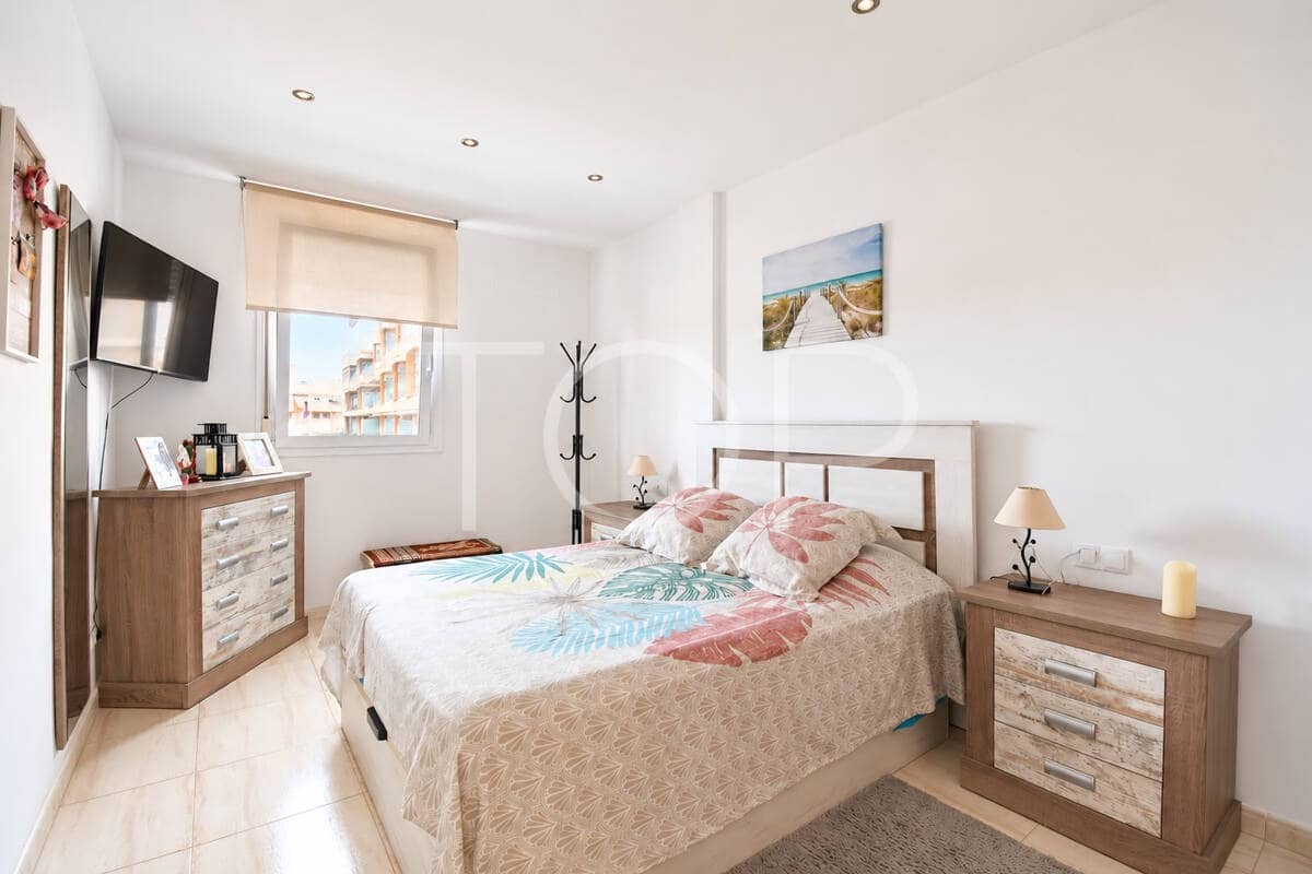 2 slaapkamer Flat te koop in Amarilla Golf met zwembad garage - € 338.500 (Ref: 10176082)