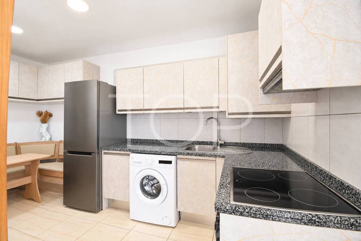 2 slaapkamer Flat te koop in Amarilla Golf met zwembad garage - € 338.500 (Ref: 10176082)