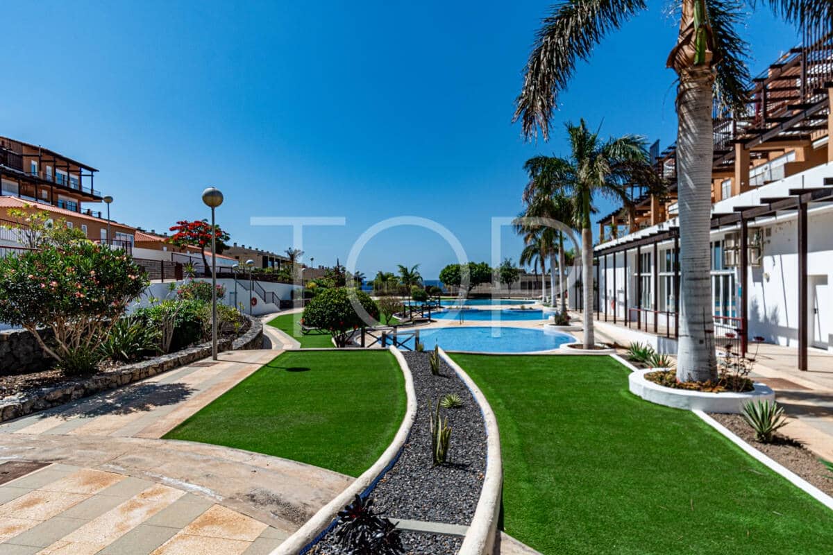 2 slaapkamer Flat te koop in Amarilla Golf met zwembad garage - € 338.500 (Ref: 10176082)
