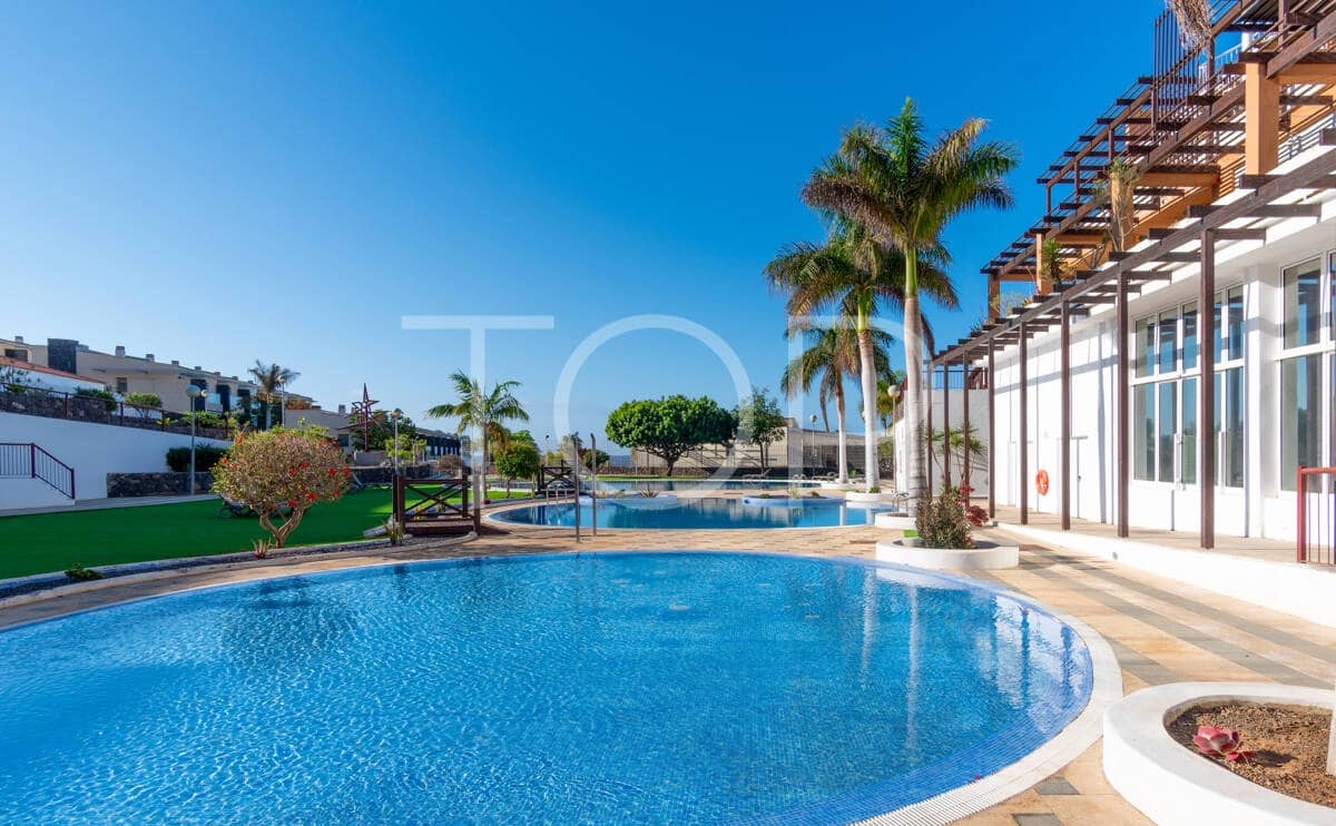 2 slaapkamer Flat te koop in Amarilla Golf met zwembad garage - € 338.500 (Ref: 10176082)
