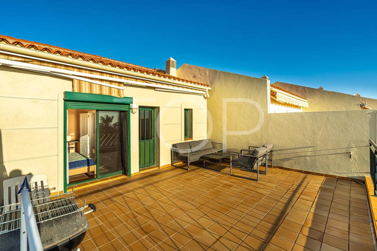 3 soveværelse Penthouse til salg i Playa del Duque med swimmingpool garage - € 720.000 (Ref: 10179661)