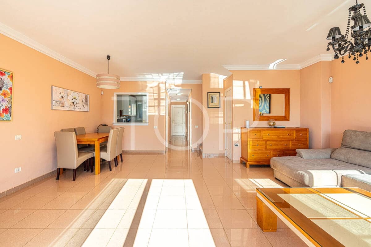 3 soveværelse Penthouse til salg i Playa del Duque med swimmingpool garage - € 720.000 (Ref: 10179661)