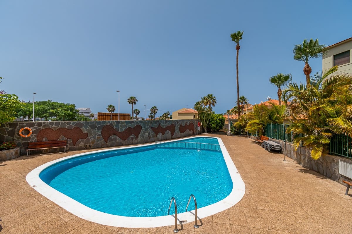 3 soveværelse Penthouse til salg i Playa del Duque med swimmingpool garage - € 720.000 (Ref: 10179661)