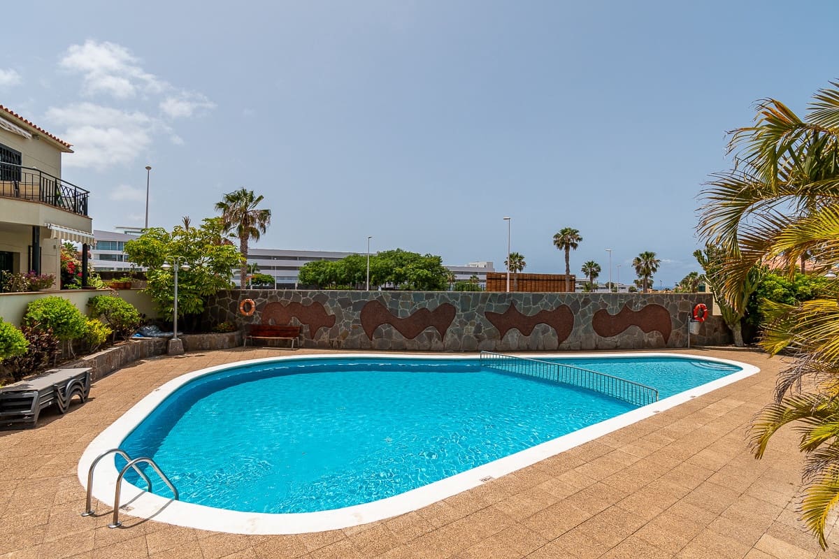 3 soveværelse Penthouse til salg i Playa del Duque med swimmingpool garage - € 720.000 (Ref: 10179661)