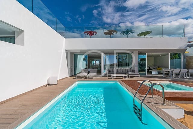 2 soveværelse Lejlighed til salg i Playa del Duque, Adeje med swimmingpool - € 1.175.000 (Ref: 7673204)