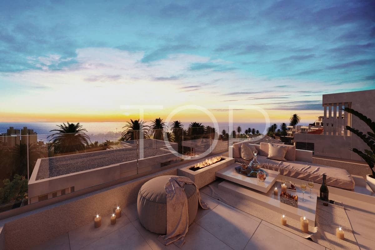 3 soverom Villa til salgs i Costa Adeje med svømmebasseng garasje - € 2 025 000 (Ref: 7673214)