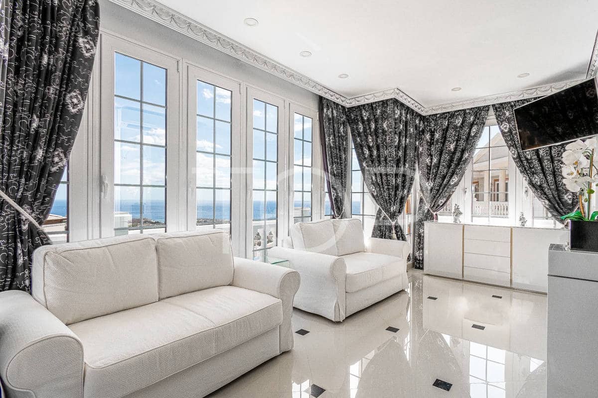 6 slaapkamer Villa te koop in La Caleta Adeje met zwembad garage - € 4.500.000 (Ref: 7673220)