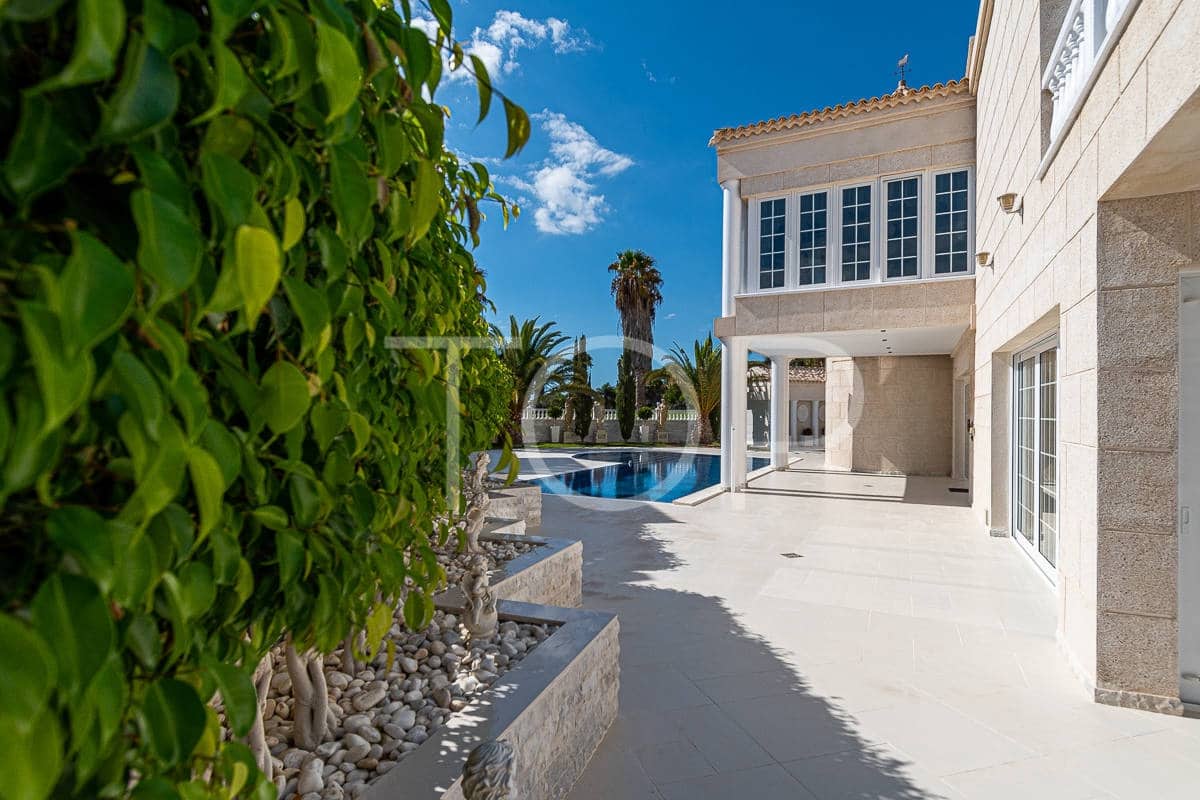 6 slaapkamer Villa te koop in La Caleta Adeje met zwembad garage - € 4.500.000 (Ref: 7673220)