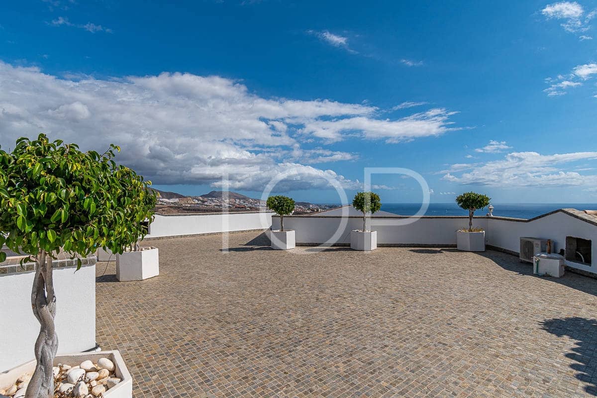 6 slaapkamer Villa te koop in La Caleta Adeje met zwembad garage - € 4.500.000 (Ref: 7673220)