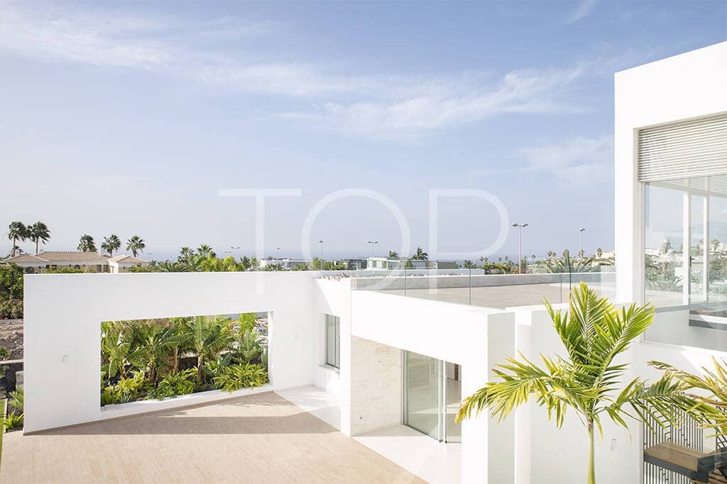5 bedroom Villa for sale in La Caleta Adeje with pool garage - € 6,350,000 (Ref: 7673239)