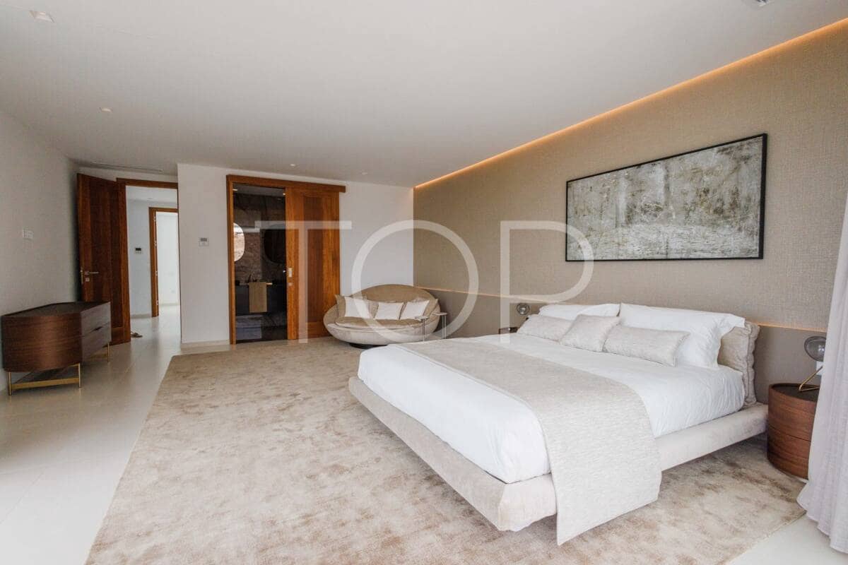 5 bedroom Villa for sale in La Caleta Adeje with pool garage - € 6,350,000 (Ref: 7673239)
