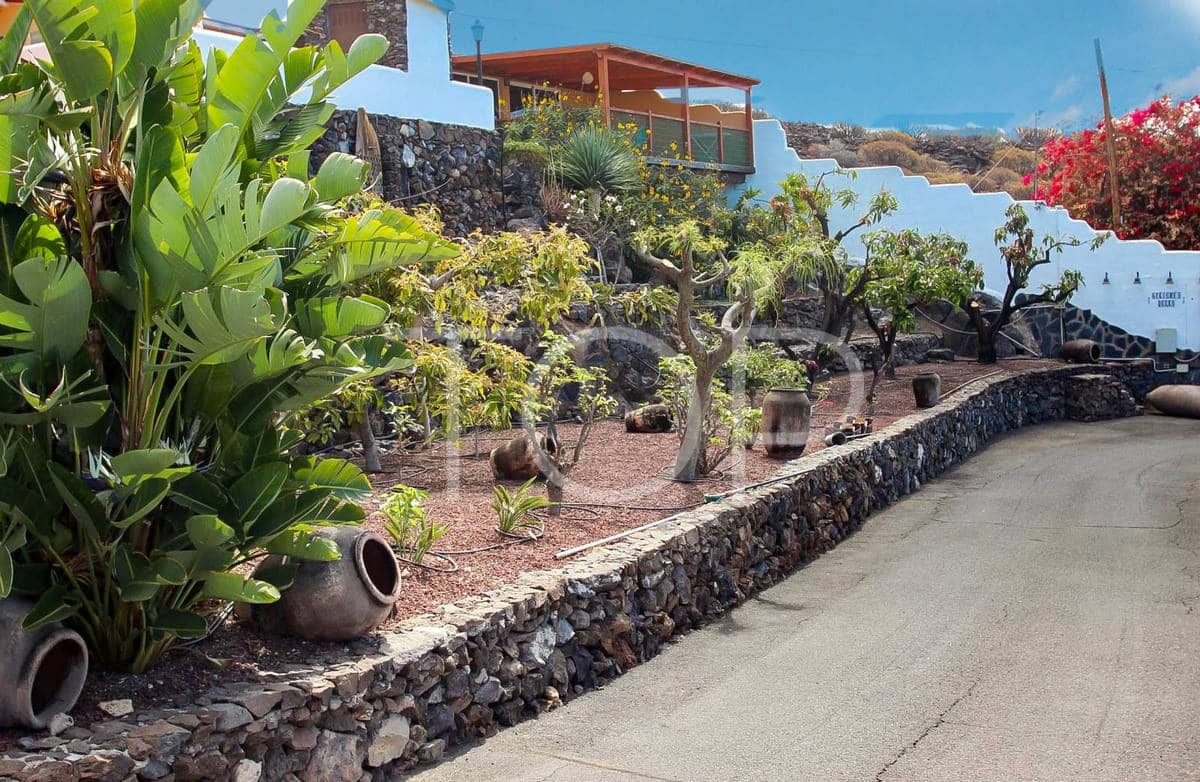 9 soveværelse Finca/Landehus til salg i Alcala med swimmingpool garage - € 3.050.000 (Ref: 7673247)