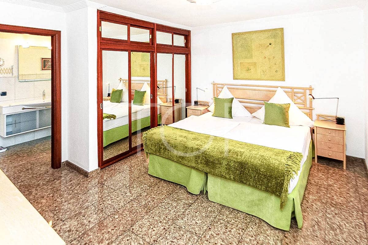 9 soveværelse Finca/Landehus til salg i Alcala med swimmingpool garage - € 3.050.000 (Ref: 7673247)