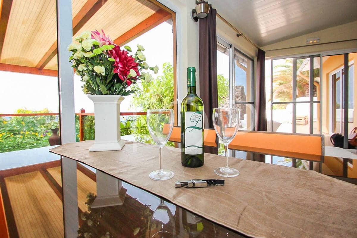 9 soveværelse Finca/Landehus til salg i Alcala med swimmingpool garage - € 3.050.000 (Ref: 7673247)