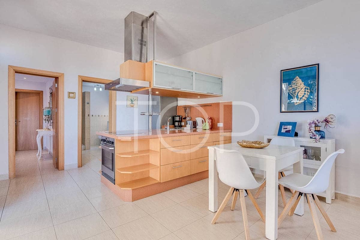 14 soveværelse Finca/Landehus til salg i Playa San Juan med swimmingpool garage - € 2.500.000 (Ref: 7673248)