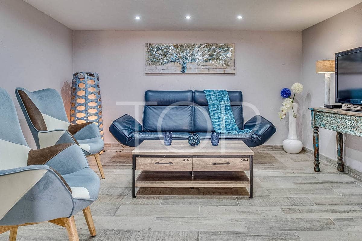 14 soveværelse Finca/Landehus til salg i Playa San Juan med swimmingpool garage - € 2.500.000 (Ref: 7673248)