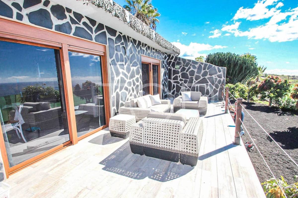 14 soveværelse Finca/Landehus til salg i Playa San Juan med swimmingpool garage - € 2.500.000 (Ref: 7673248)