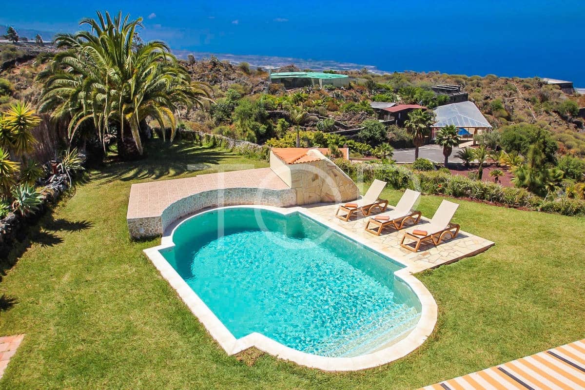 15 soverom Finca/Herregård til salgs i Chio med svømmebasseng - € 2 500 000 (Ref: 7673249)