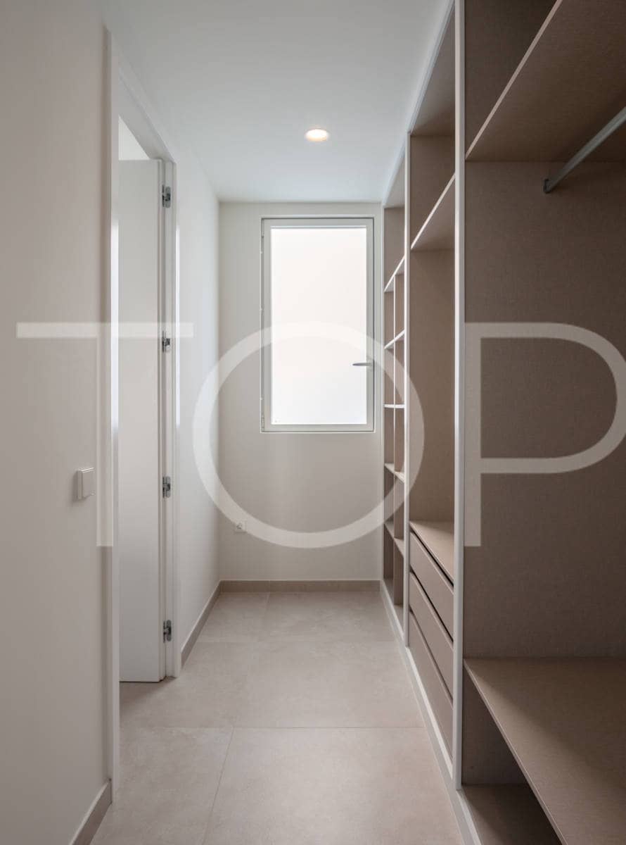 3 soveværelse Villa til salg i Costa Adeje med swimmingpool garage - € 1.912.900 (Ref: 7673257)