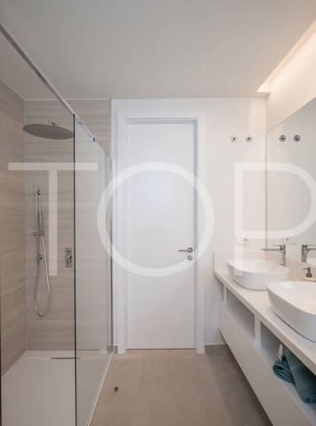 3 soverom Villa til salgs i San Eugenio Alto, Adeje med svømmebasseng garasje - € 2 338 600 (Ref: 7673258)