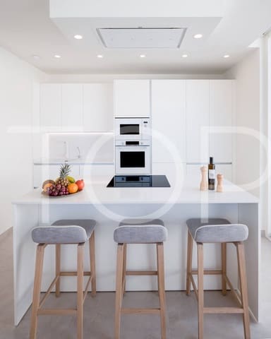 3 soverom Villa til salgs i San Eugenio Alto, Adeje med svømmebasseng garasje - € 2 338 600 (Ref: 7673258)