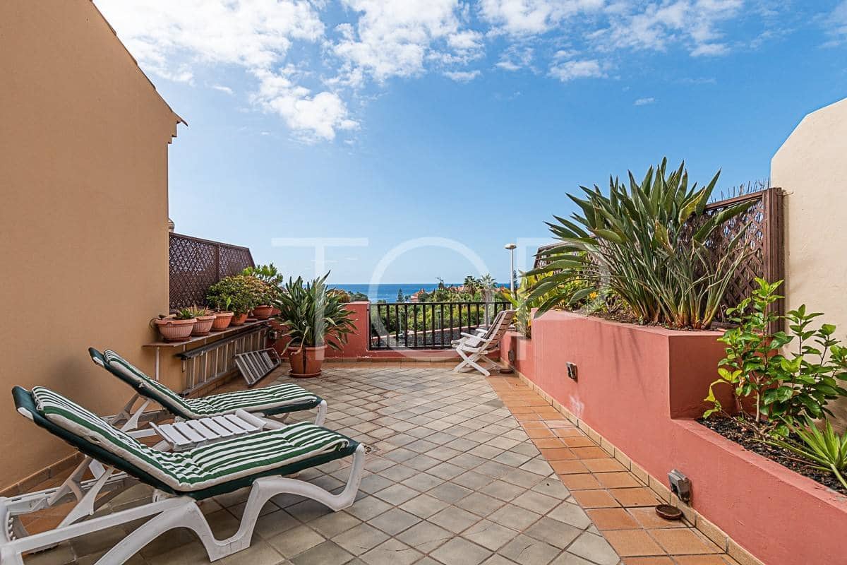 3 soveværelse Penthouse til salg i Playa del Duque med swimmingpool garage - € 895.000 (Ref: 7673271)