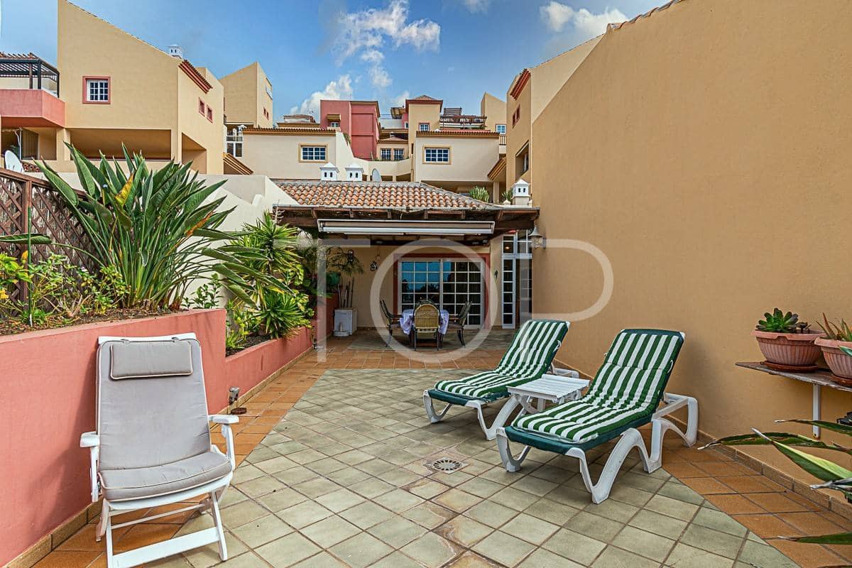 3 soveværelse Penthouse til salg i Playa del Duque med swimmingpool garage - € 895.000 (Ref: 7673271)