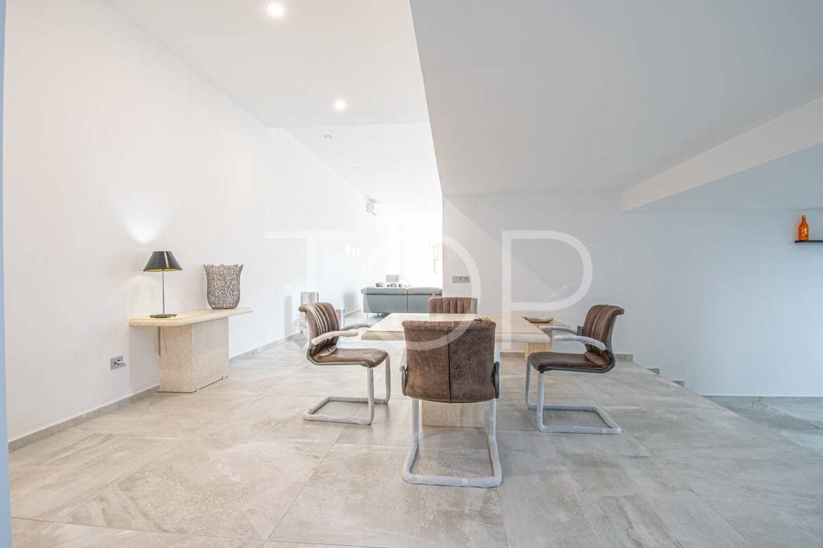 6 bedroom Villa for sale in La Caleta Adeje with pool garage - € 4,450,000 (Ref: 7673275)