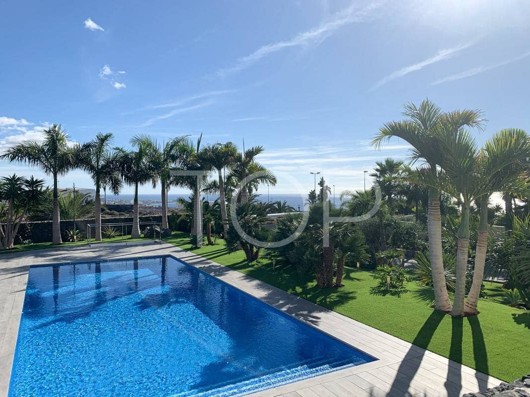 6 bedroom Villa for sale in La Caleta Adeje with pool garage - € 4,450,000 (Ref: 7673275)