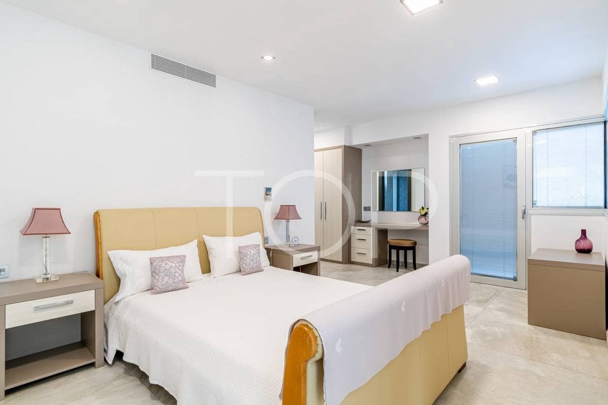 6 bedroom Villa for sale in La Caleta Adeje with pool garage - € 4,450,000 (Ref: 7673275)