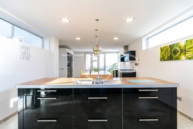 6 soveværelse Villa til salg i La Caleta Adeje, Adeje med swimmingpool garage - € 4.450.000 (Ref: 7673275)