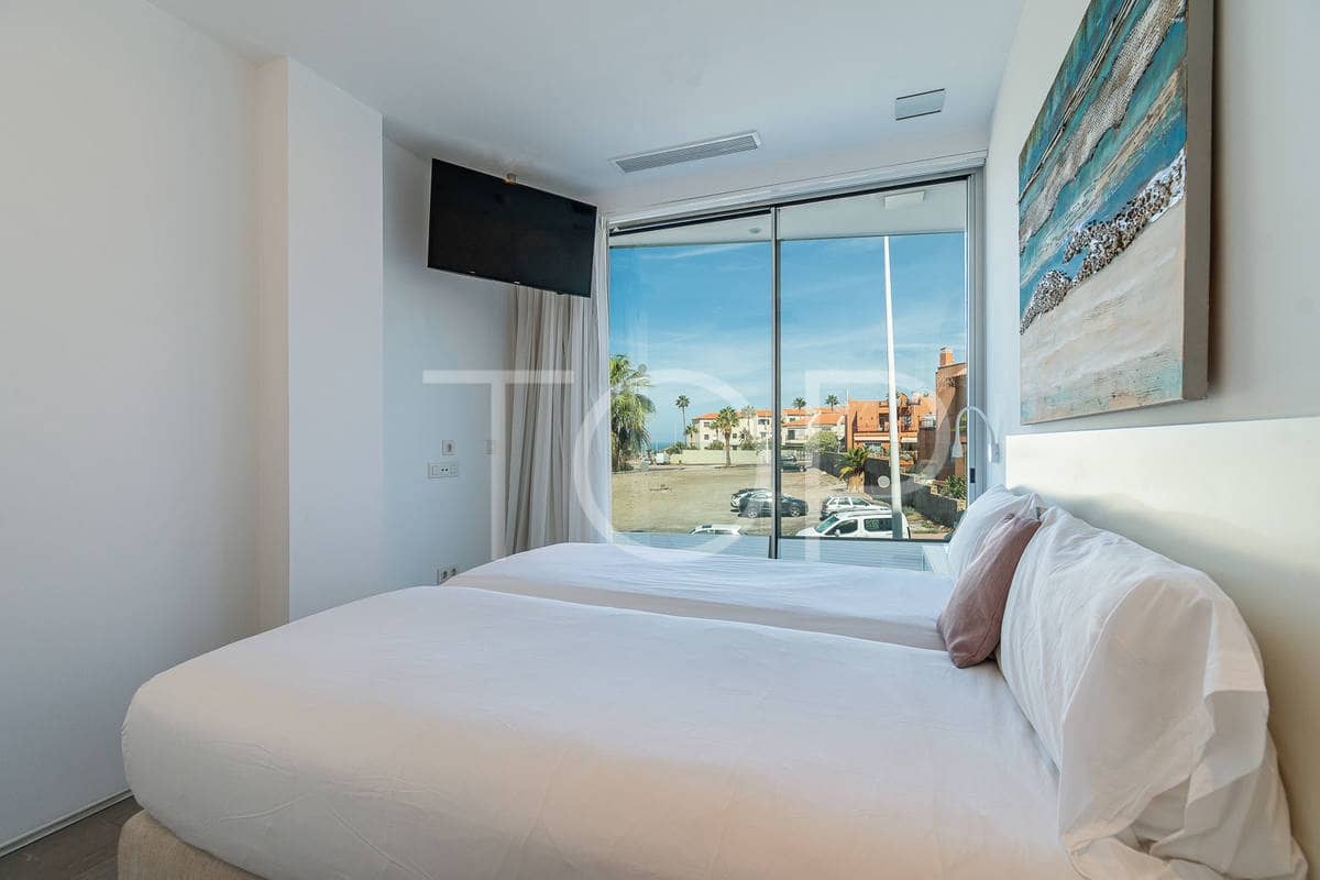 2 bedroom Flat for sale in La Caleta Adeje with pool garage - € 535,000 (Ref: 7673294)