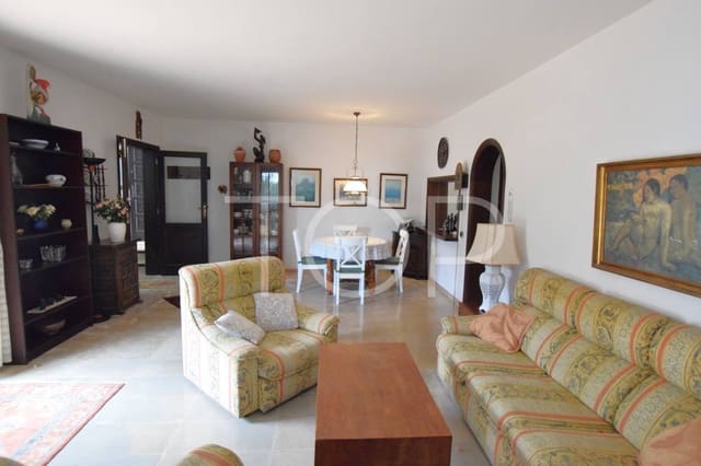 3 slaapkamer Villa te koop in Candelaria met garage - € 670.000 (Ref: 7673305)