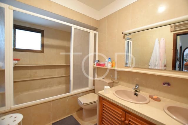 3 slaapkamer Villa te koop in Candelaria met garage - € 670.000 (Ref: 7673305)