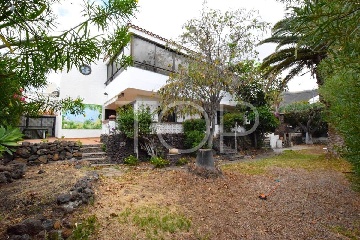 3 soverom Villa til salgs i Candelaria med garasje - € 670 000 (Ref: 7673305)